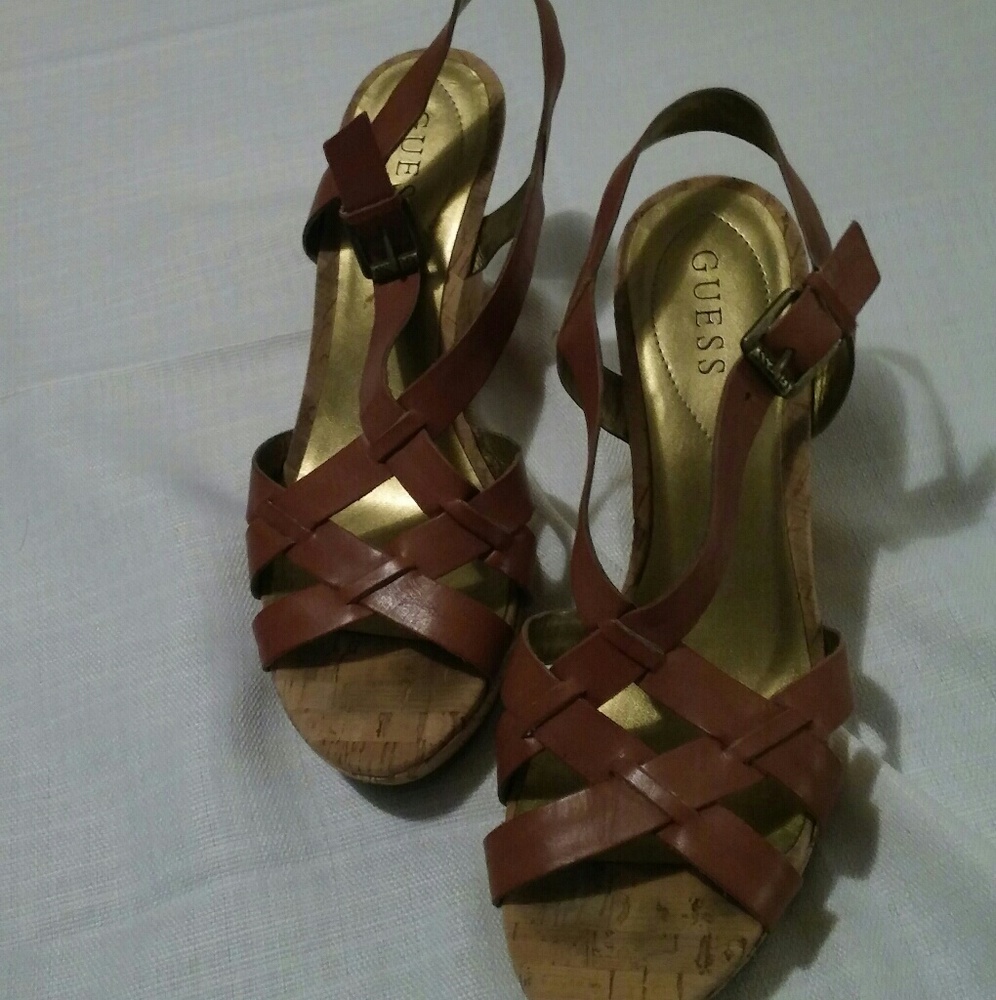 Guess size 11 brown leather sandles